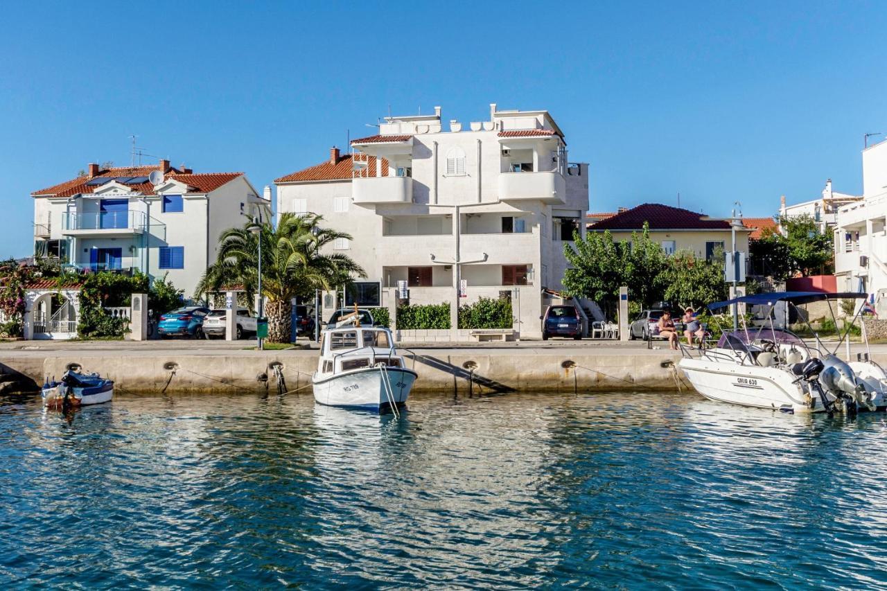 Apartments By The Sea Rogoznica - 12995 외부 사진
